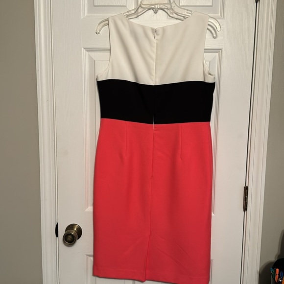 BLACK LABEL BY EVAN-PICONE COLOR BLOCK SLEEVELESS DRESS - Size 6 - Picture 3 of 4